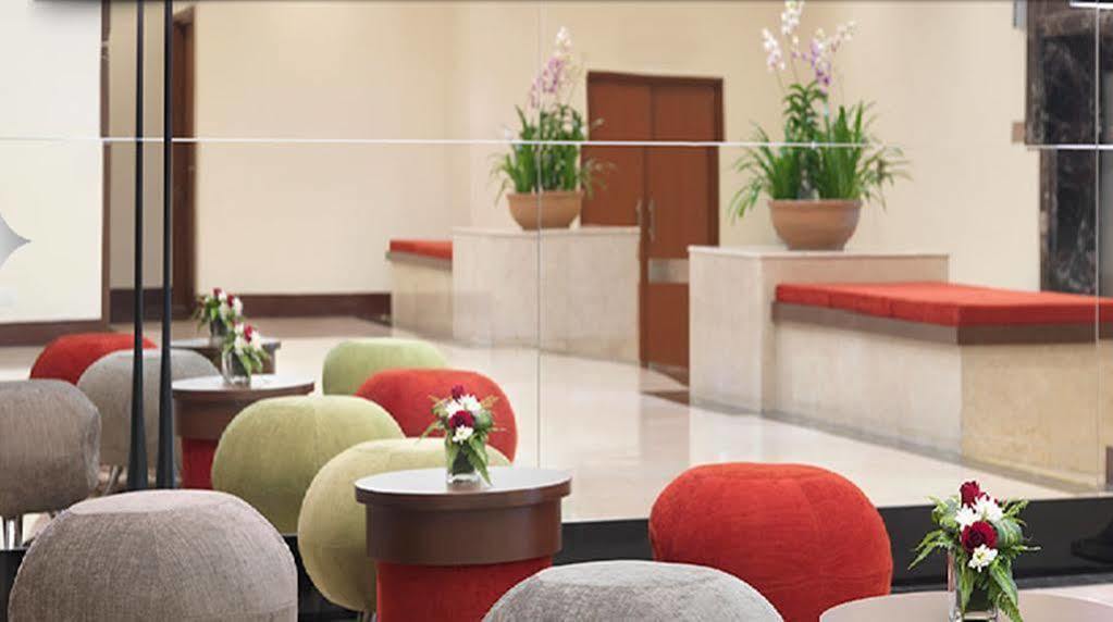 Sama-Sama Express Klia Terminal 1 - Airside Transit Hotel Sepang Exterior photo